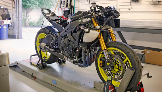 Yamaha R6 being setup for racing